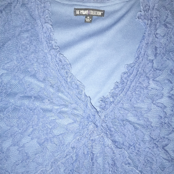 The Pyramid Collection Midnight Blue Lace Dress - Picture 4 of 9